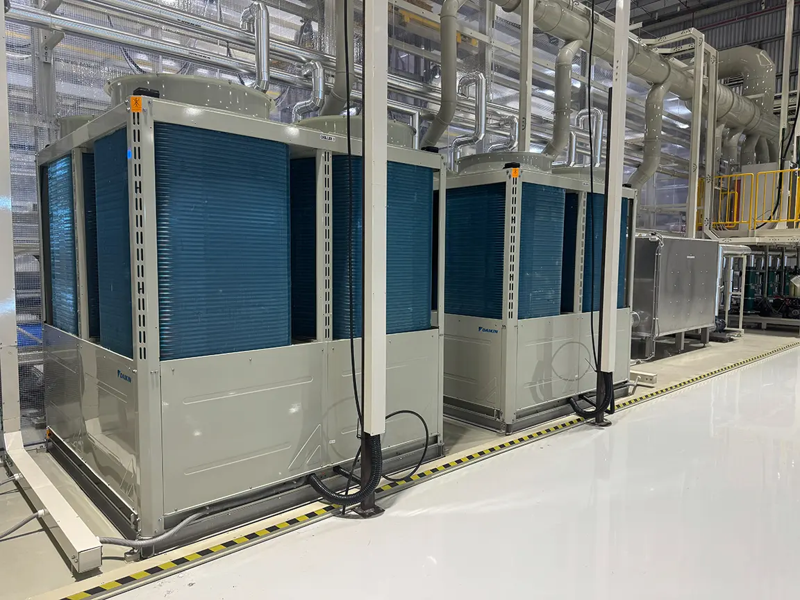 チラーユニット（ダイキン工業）