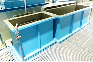 SS+FRPタンク（倉橋護謨工業）